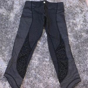 RARE Lululemon cropped leggings!